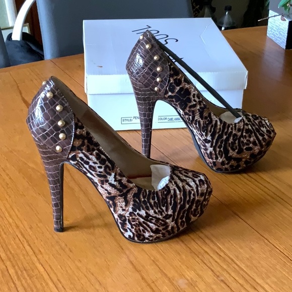 Veda Soul Heels - Picture 2 of 5